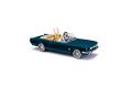 Ford Mustang Cabrio mit Figur